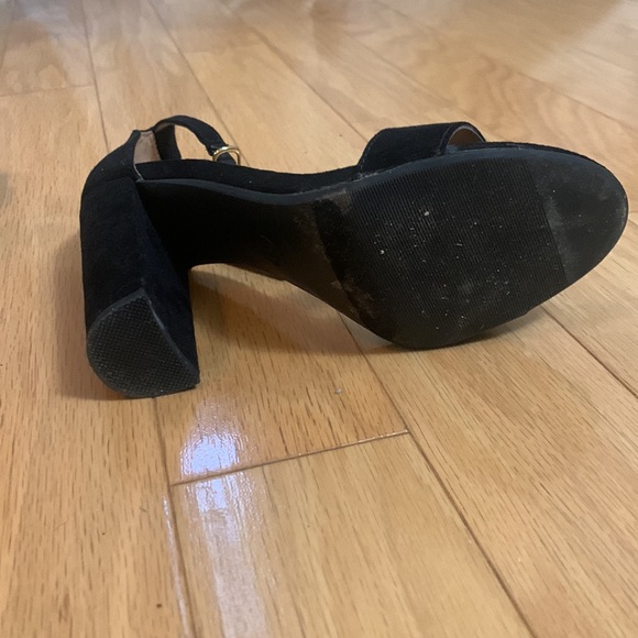 Merona (Target brand) strappy heels - Picture 4 of 7